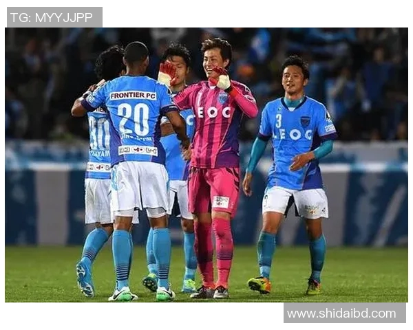 华拉古斯与拿加沙的精彩对决揭示足球战术的博弈与激情碰撞