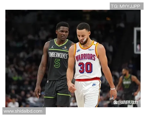 勇士与鹈鹕激战四月末争夺季后赛席位的关键之战